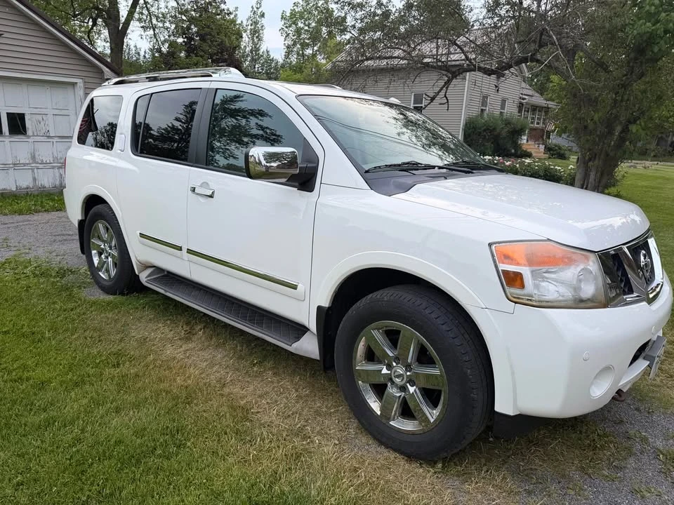 2011 Nissan Armada - Image 3 of 15