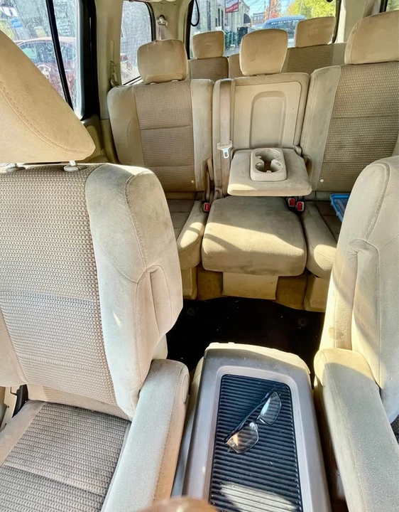 2011 Nissan Armada - Image 13 of 14