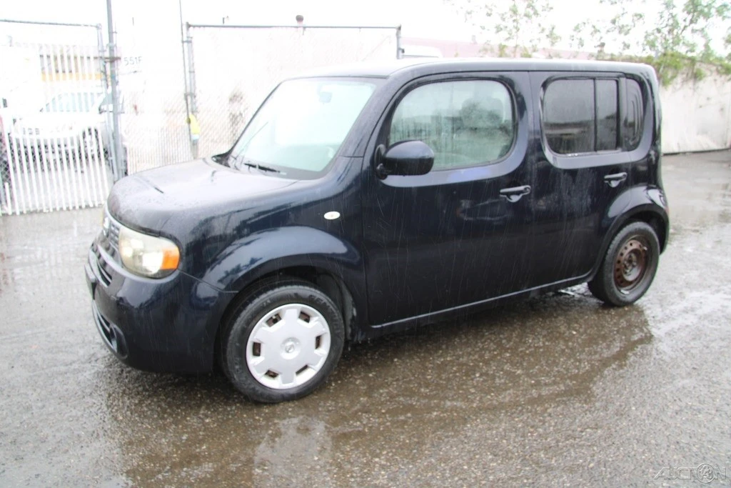 2011 Nissan Cube - Image 2 of 21