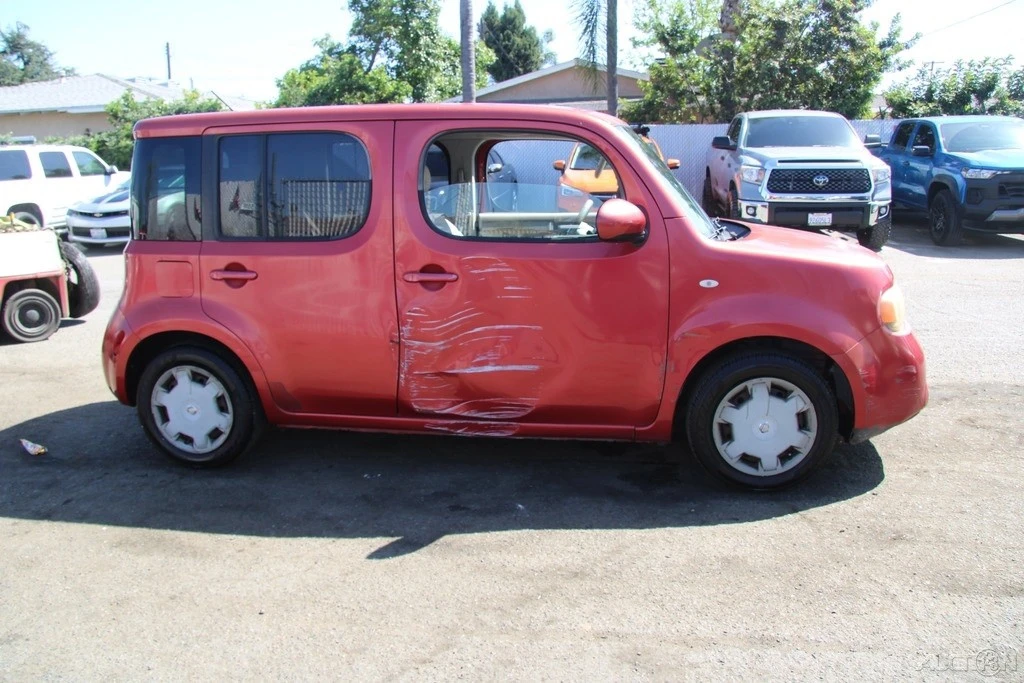 2011 Nissan Cube - Image 8 of 21