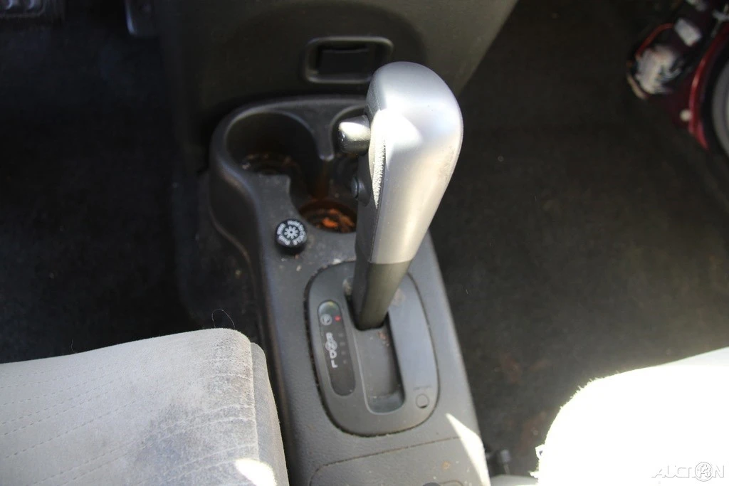 2011 Nissan Cube - Image 20 of 21
