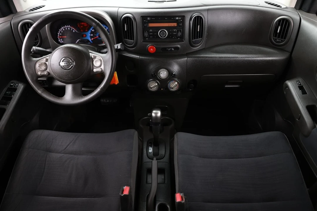 2011 Nissan Cube - Image 2 of 21