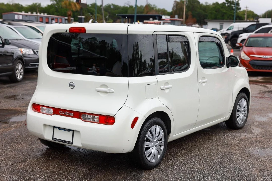 2011 Nissan Cube - Image 11 of 21