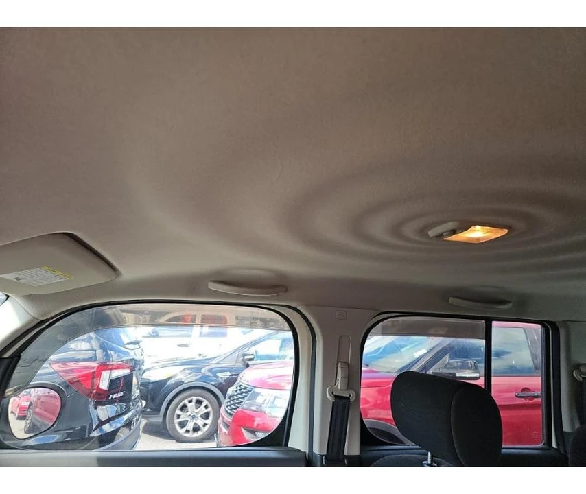 2011 Nissan Cube - Image 12 of 13