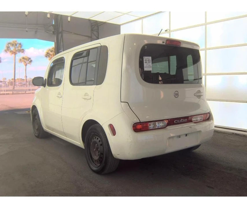 2011 Nissan Cube - Image 7 of 13