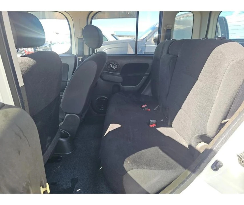 2011 Nissan Cube - Image 11 of 13