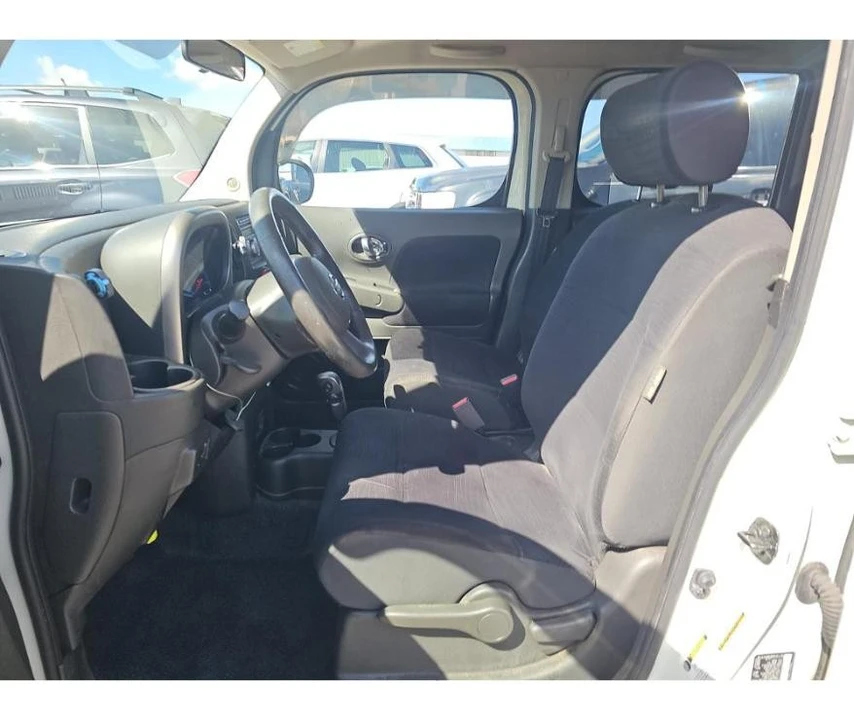 2011 Nissan Cube - Image 8 of 13