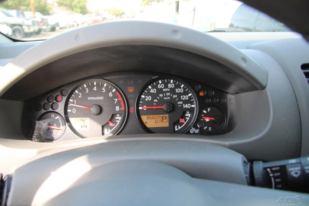 2011 Nissan Frontier 2nd Gen - Image 17 of 21