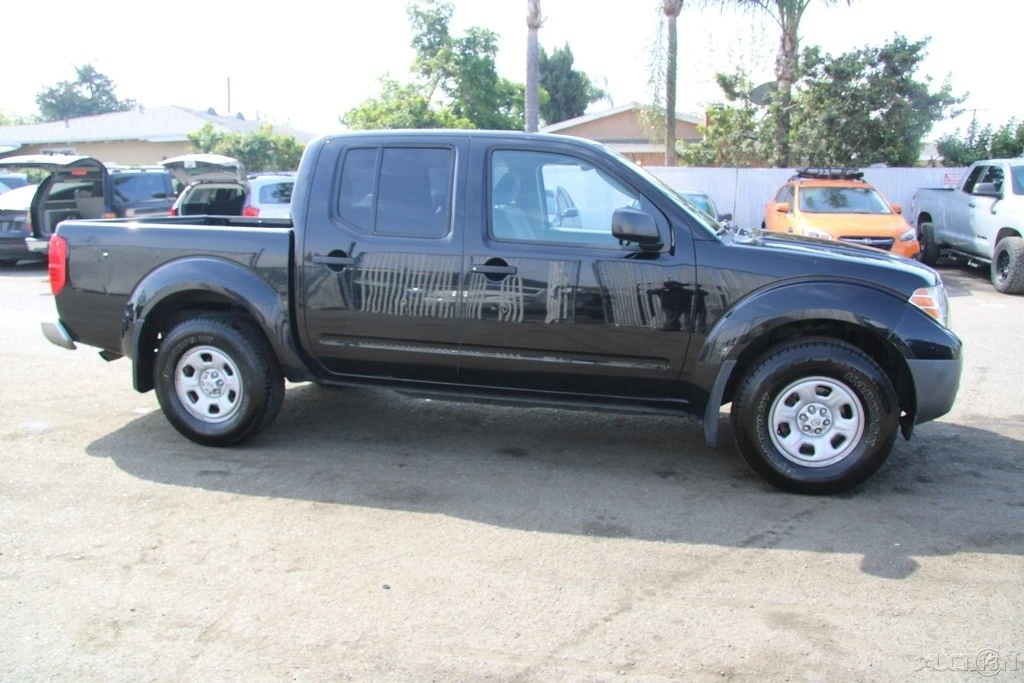 2011 Nissan Frontier 2nd Gen - Image 10 of 21