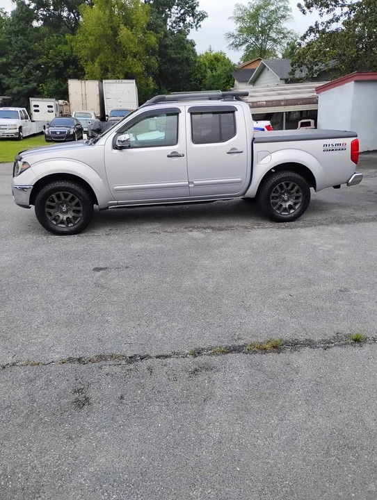 2011 Nissan Frontier 2nd Gen - Image 5 of 20