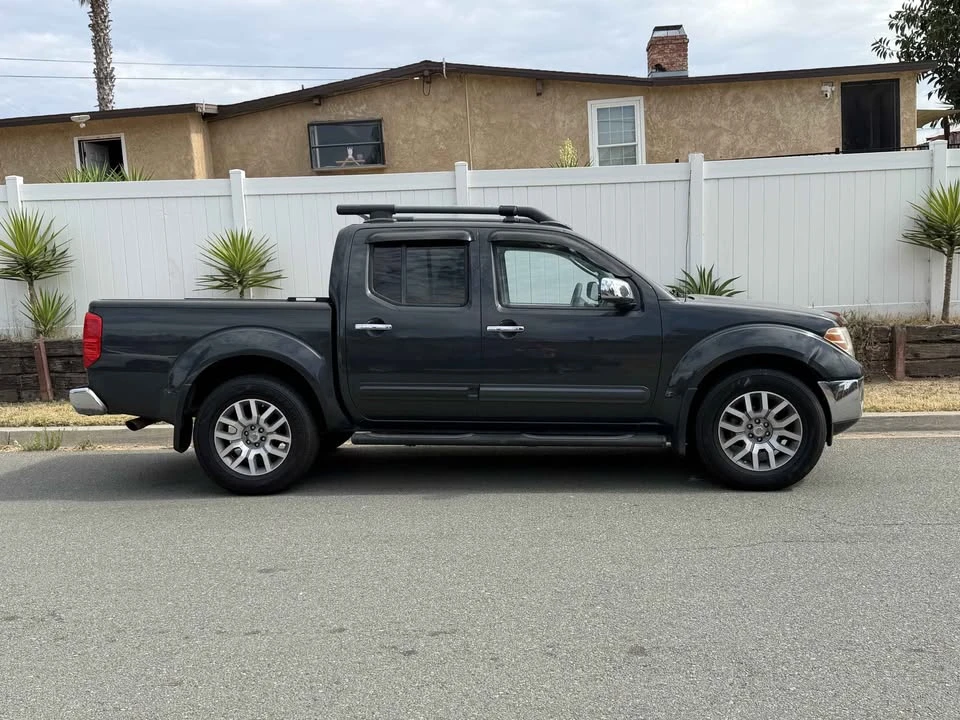 2011 Nissan Frontier 2nd Gen - Image 3 of 10