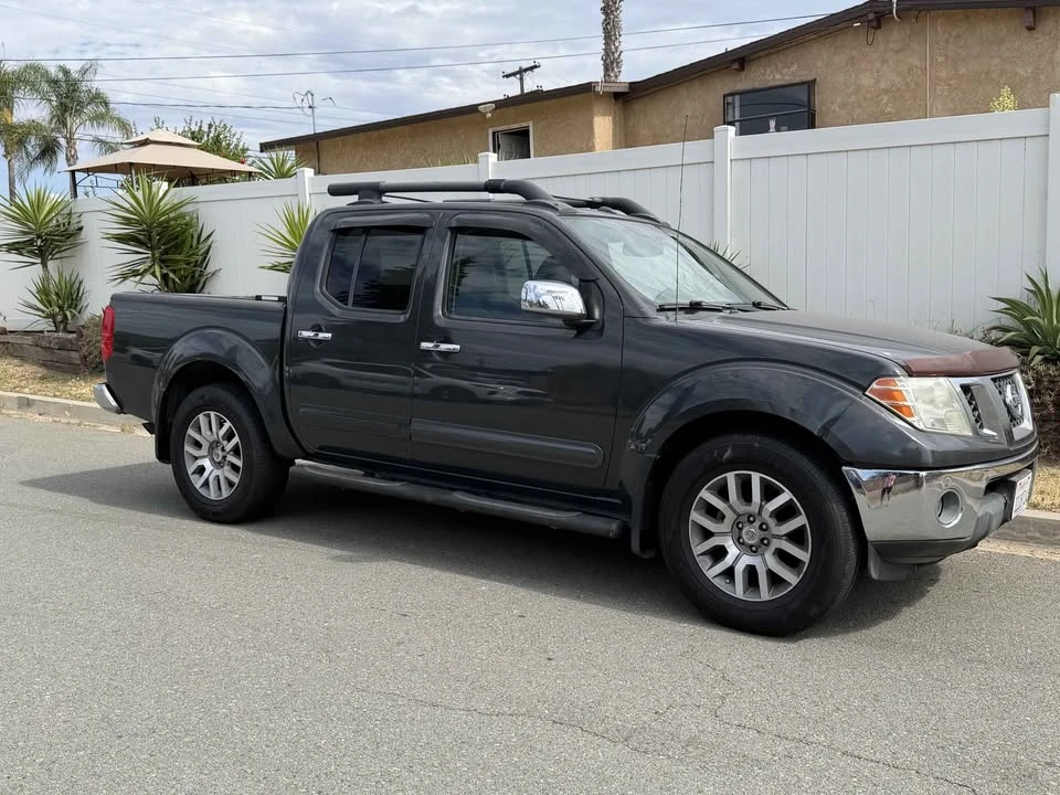 2011 Nissan Frontier 2nd Gen - Image 4 of 10