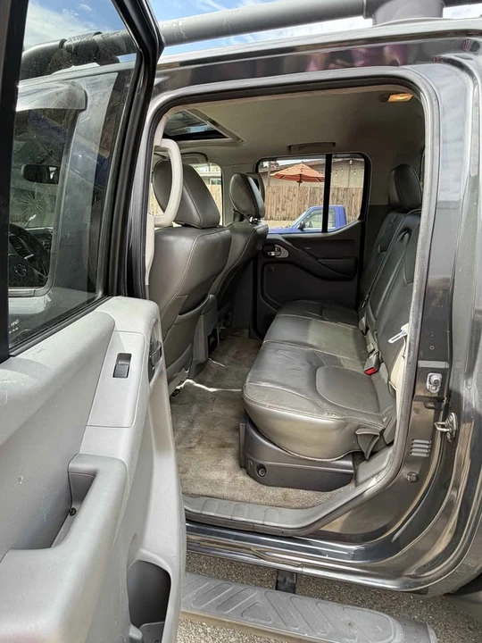 2011 Nissan Frontier 2nd Gen - Image 7 of 10