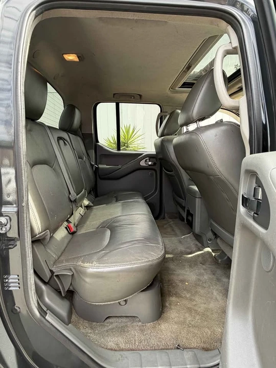 2011 Nissan Frontier 2nd Gen - Image 9 of 10