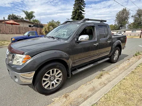 2011 Nissan Frontier Nismo Pickup 4D 5 ft