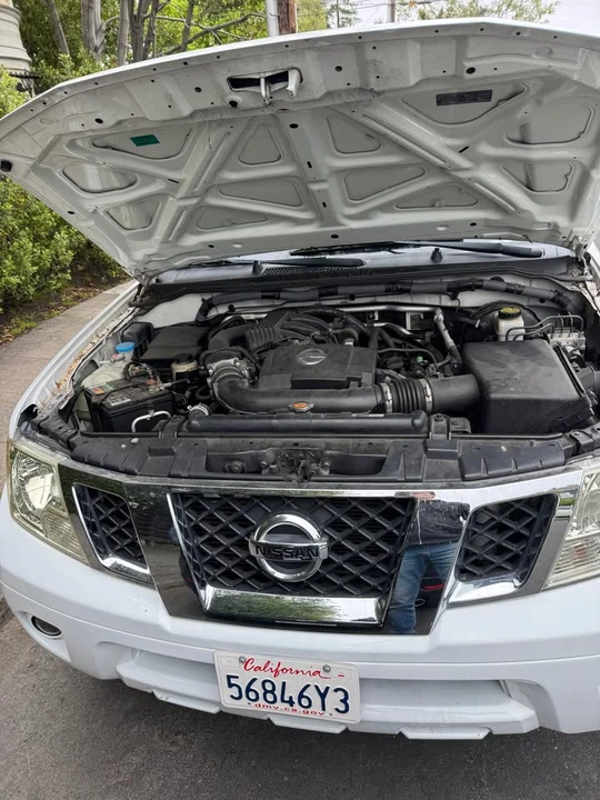 2011 Nissan Frontier 2nd Gen - Image 10 of 18