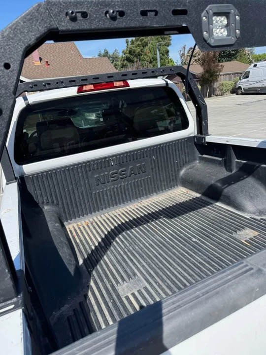 2011 Nissan Frontier 2nd Gen - Image 5 of 18