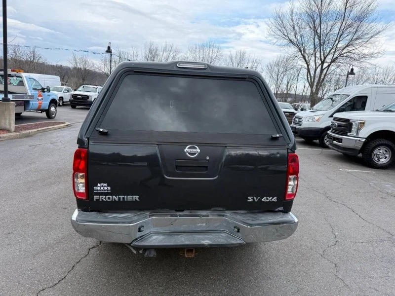 2011 Nissan Frontier 2nd Gen - Image 5 of 12