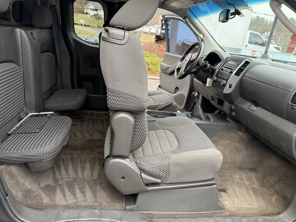 2011 Nissan Frontier 2nd Gen - Image 18 of 20