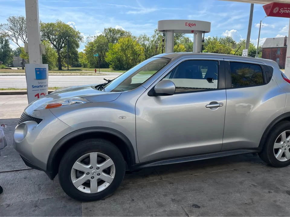 2011 Nissan Juke - Image 2 of 7