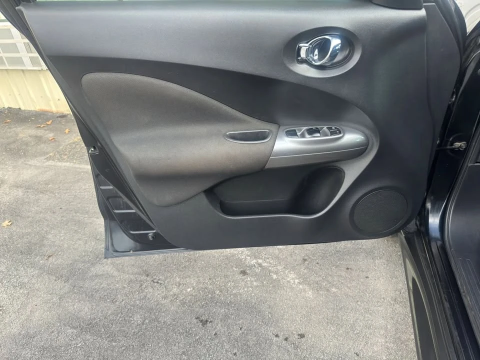 2011 Nissan Juke - Image 2 of 20