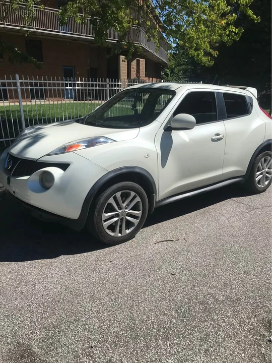 2011 Nissan Juke - Image 2 of 3