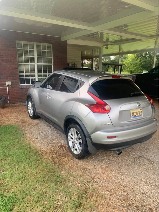 2011 Nissan Juke - Image 2 of 12