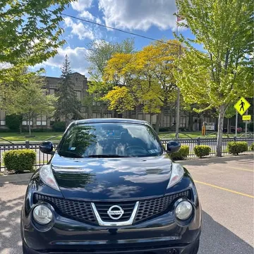 2011 Nissan JUKE SL Sport Utility 4D