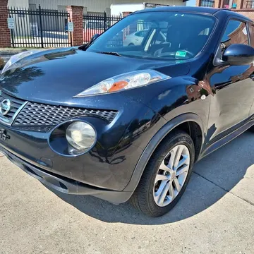 2011 Nissan JUKE SV Sport Utility 4D