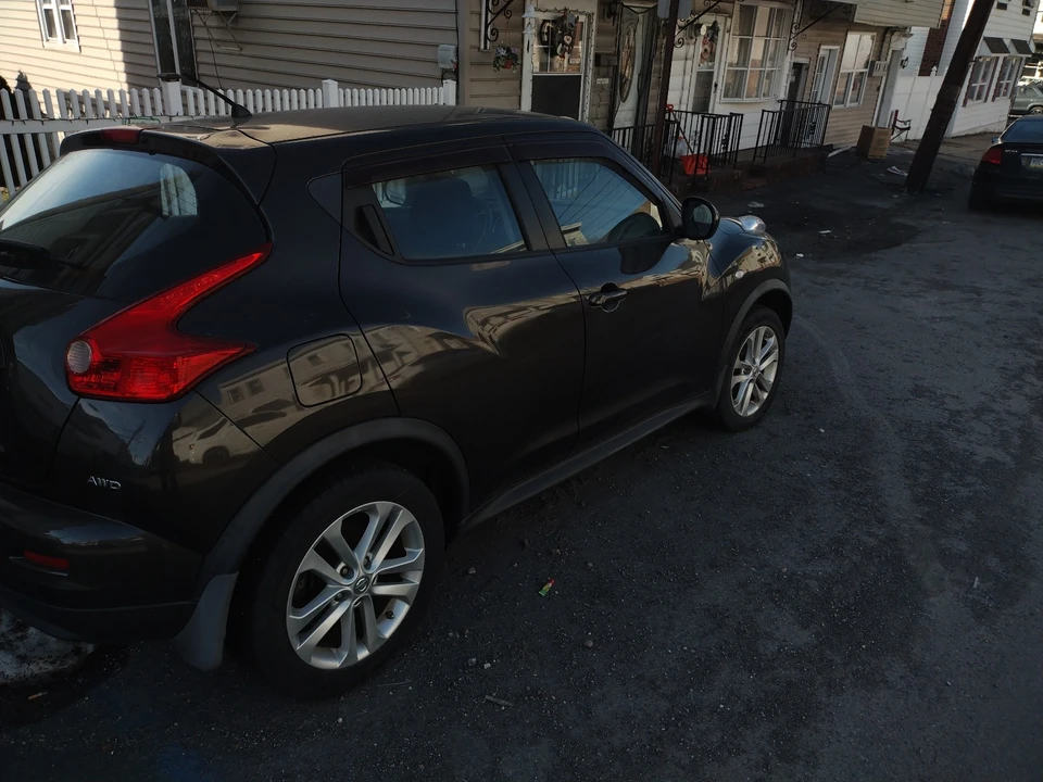 2011 Nissan Juke - Image 4 of 11