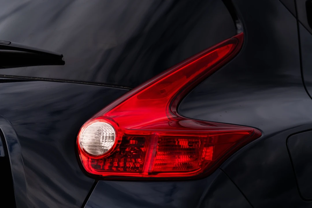 2011 Nissan Juke - Image 5 of 12