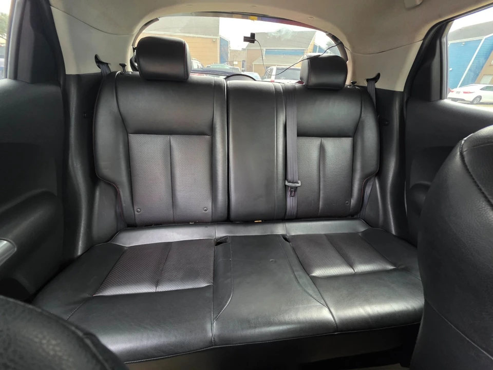 2011 Nissan Juke - Image 16 of 30