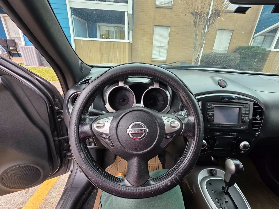 2011 Nissan Juke - Image 10 of 30