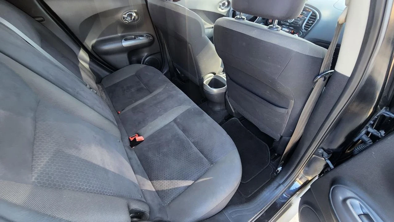2011 Nissan Juke - Image 17 of 21