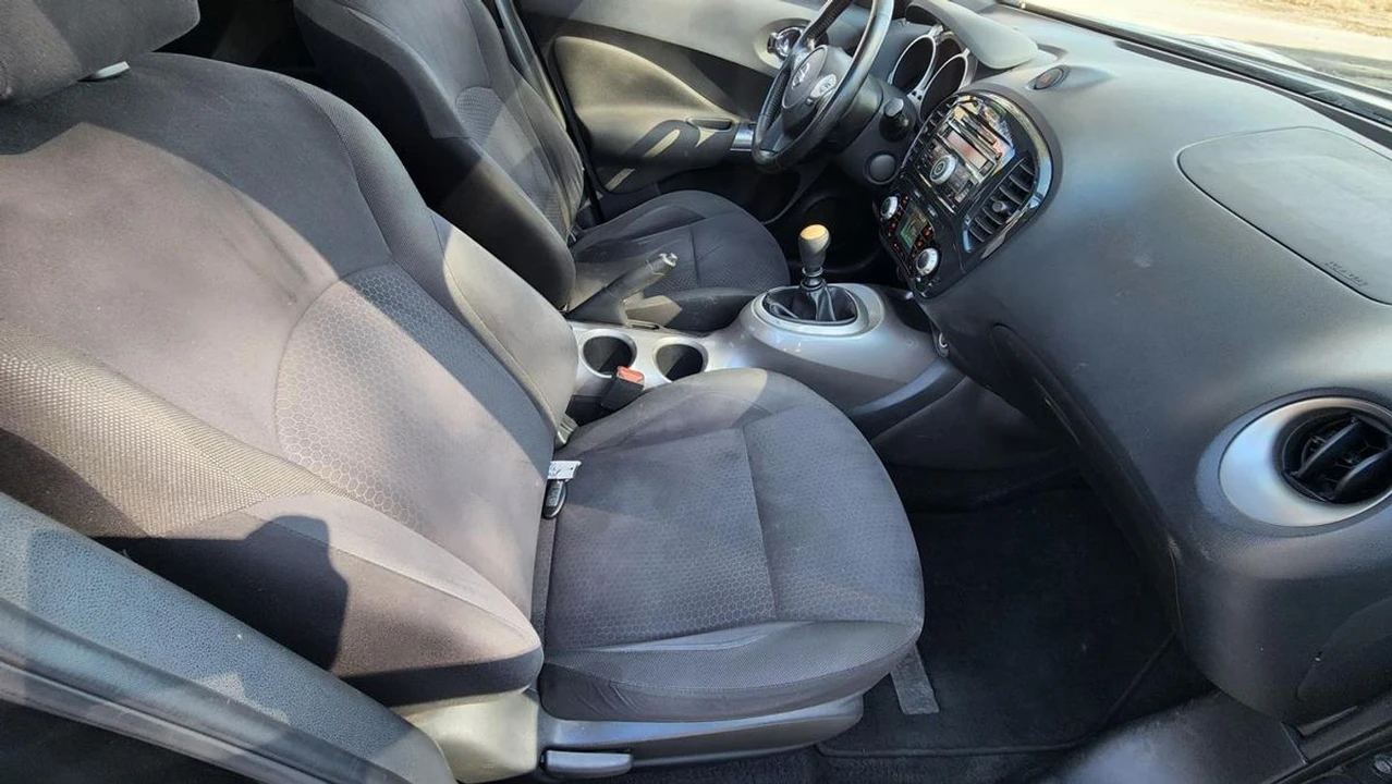 2011 Nissan Juke - Image 15 of 21