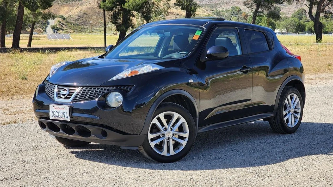 2011 Nissan Juke - Image 2 of 12