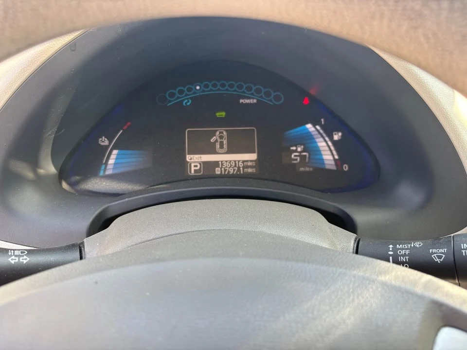 2011 Nissan Leaf - Image 9 of 10