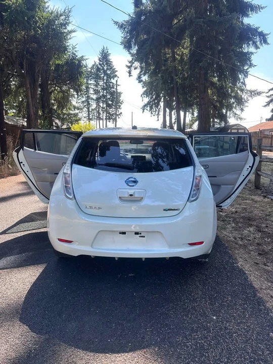 2011 Nissan Leaf - Image 3 of 8
