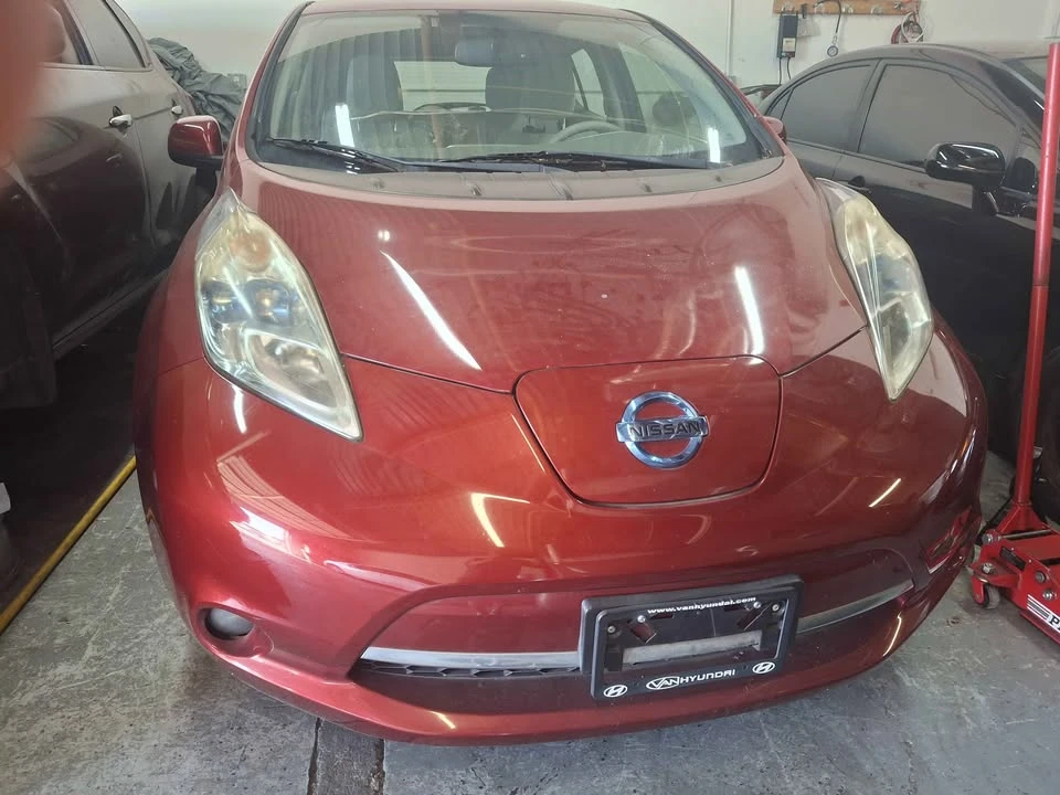 2011 Nissan Leaf - Image 2 of 8