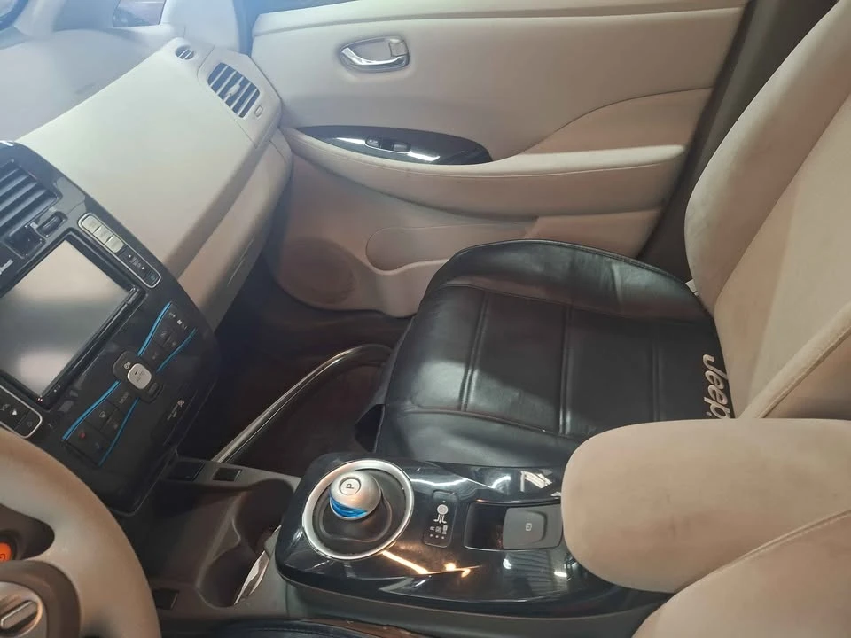 2011 Nissan Leaf - Image 6 of 8