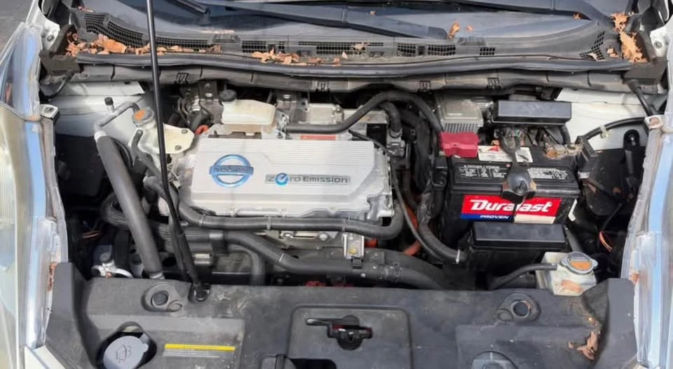 2011 Nissan Leaf - Image 8 of 9