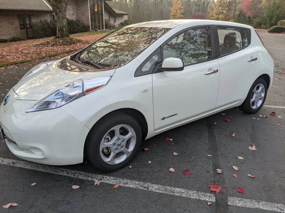 2011 Nissan Leaf - Image 4 of 20