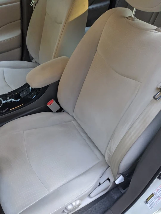 2011 Nissan Leaf - Image 15 of 20
