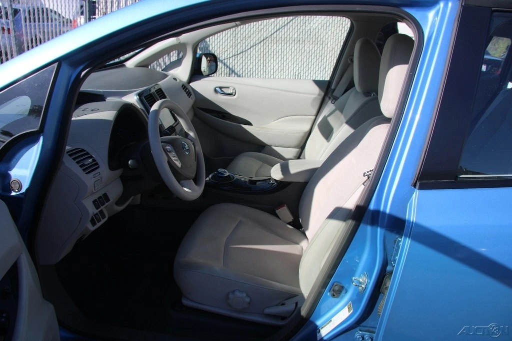 2011 Nissan Leaf - Image 12 of 21