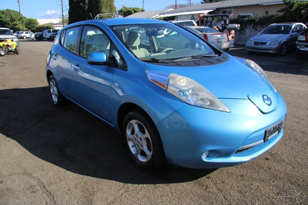 2011 Nissan Leaf - Image 8 of 21