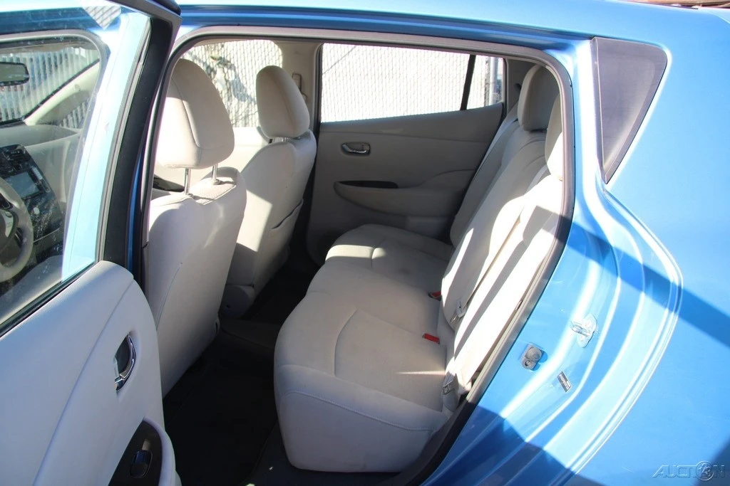 2011 Nissan Leaf - Image 19 of 21