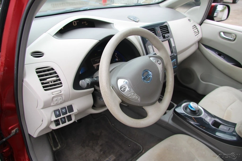 2011 Nissan Leaf - Image 15 of 21