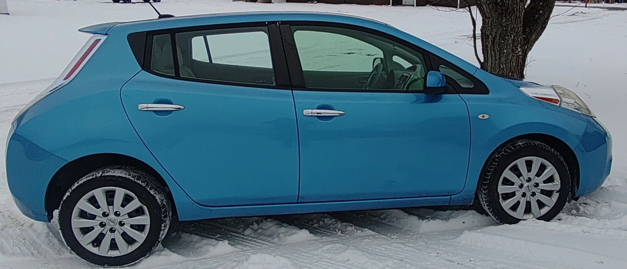 2011 Nissan Leaf - Image 14 of 21