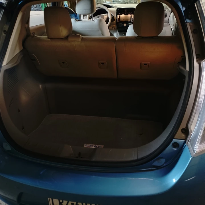 2011 Nissan Leaf - Image 18 of 21