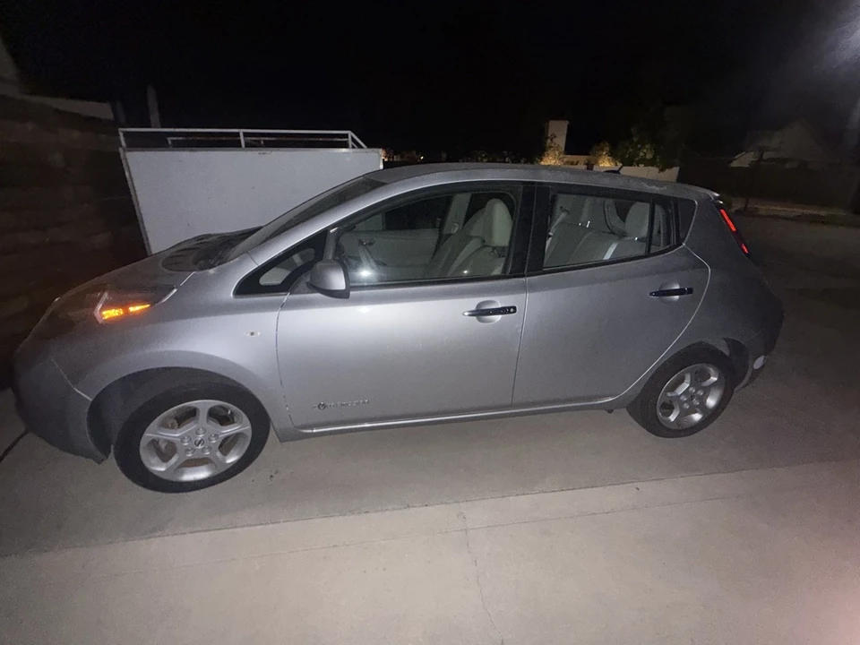2011 Nissan Leaf - Image 2 of 6